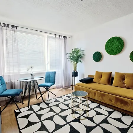 Moderny Byt, 300 M Do Centra Mesta Διαμέρισμα